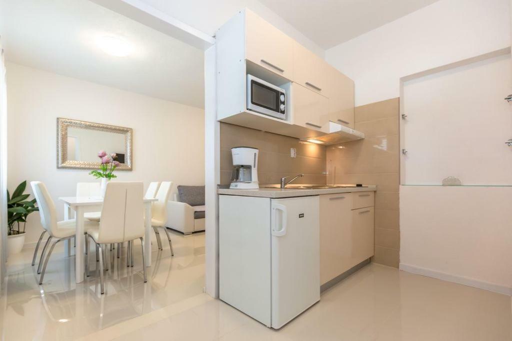 Tatijana Holiday Apartments 马卡尔斯卡 外观 照片